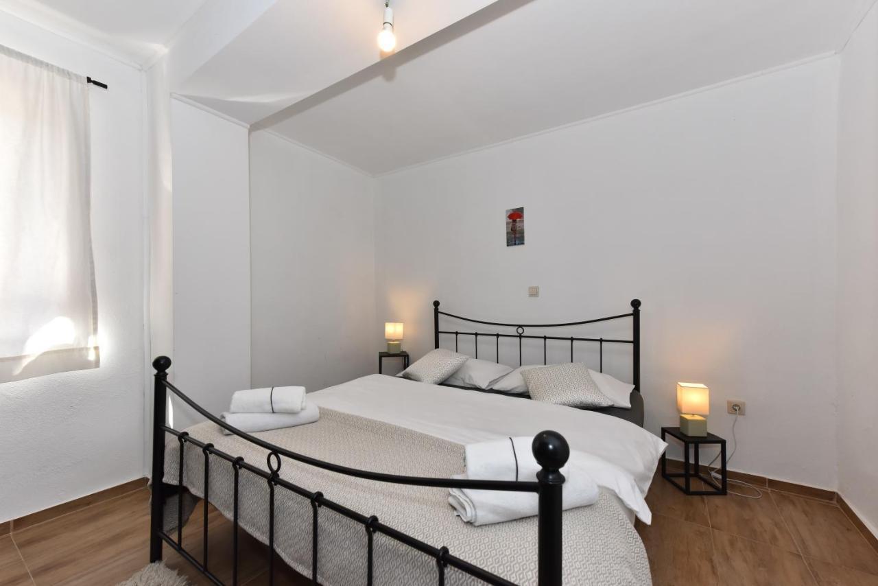 Apartment Loro With Jacuzzi Posedarje Exterior foto