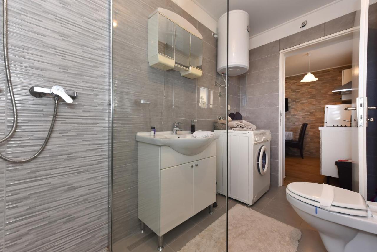 Apartment Loro With Jacuzzi Posedarje Exterior foto